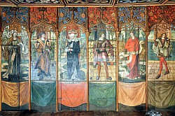 Die Türen der Kapelle sind zu